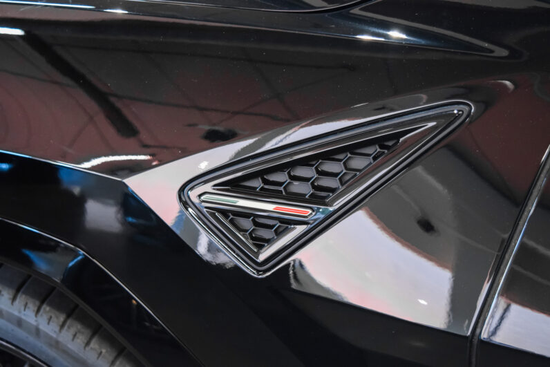 Lamborghini Urus SE lleno