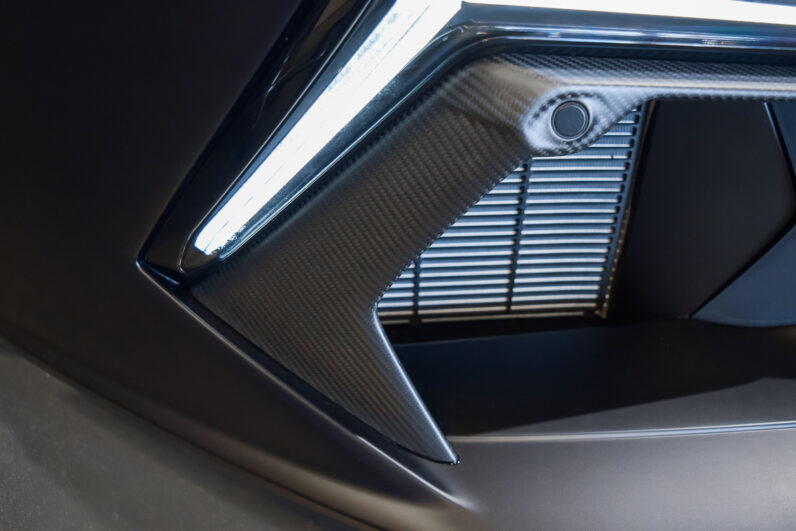 Lamborghini Revuelto lleno