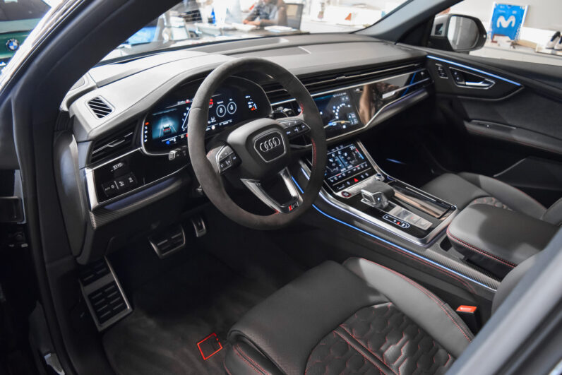 Audi RSQ8 Performance lleno