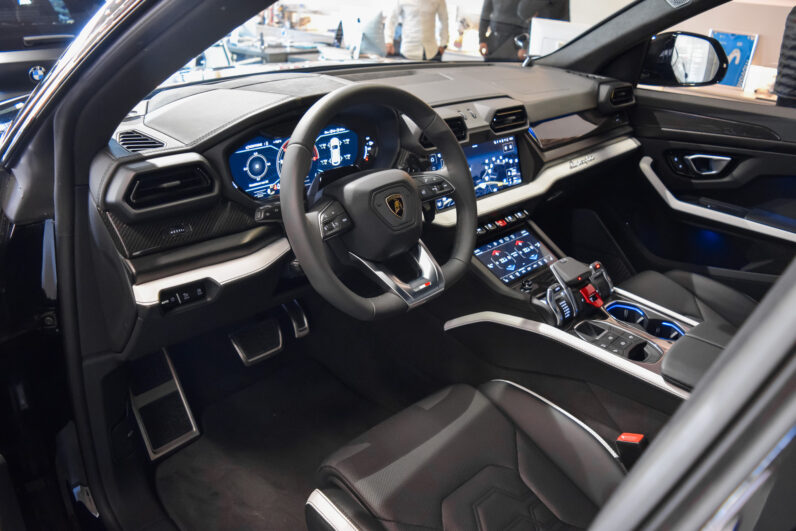Lamborghini Urus SE lleno