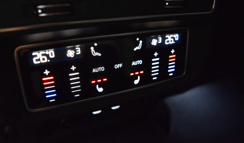 Audi RSQ8 Performance lleno