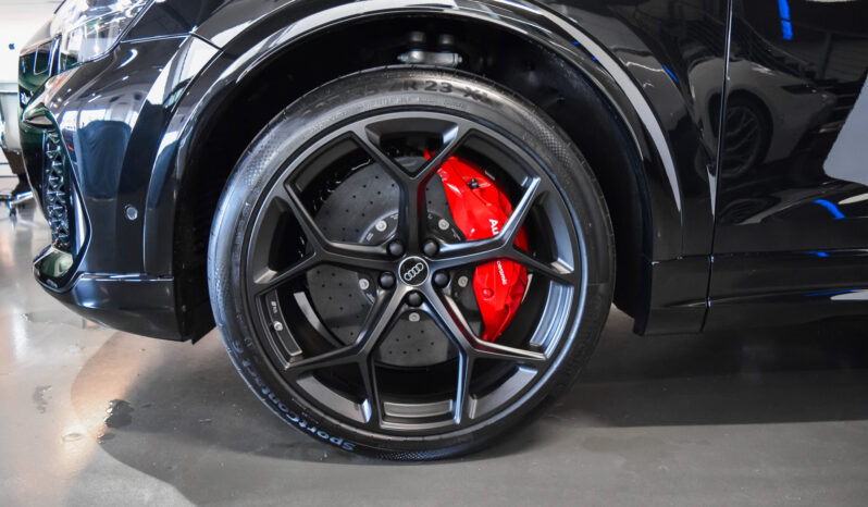 Audi RSQ8 Performance lleno