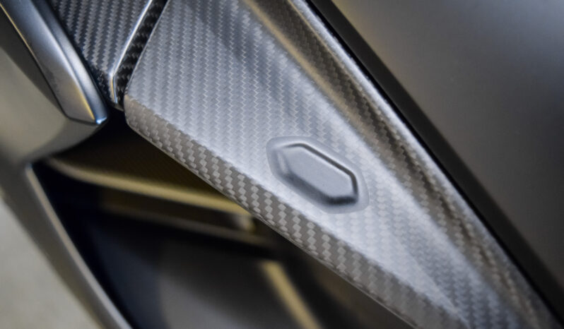 Lamborghini Revuelto lleno