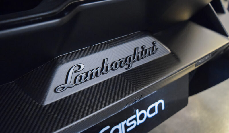 Lamborghini Revuelto lleno