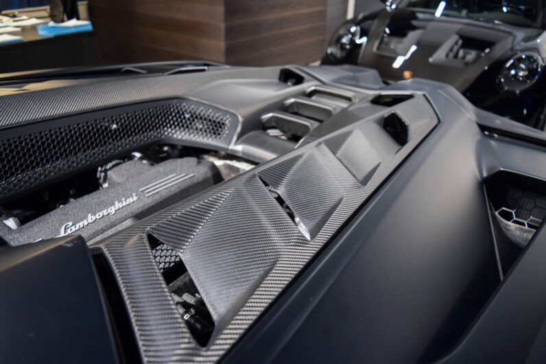 Lamborghini Revuelto lleno