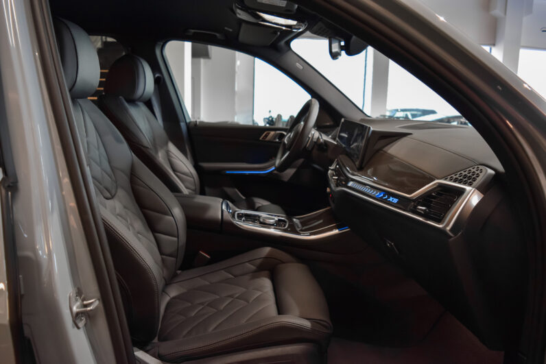 BMW X5 xDrive 50e M Sport lleno