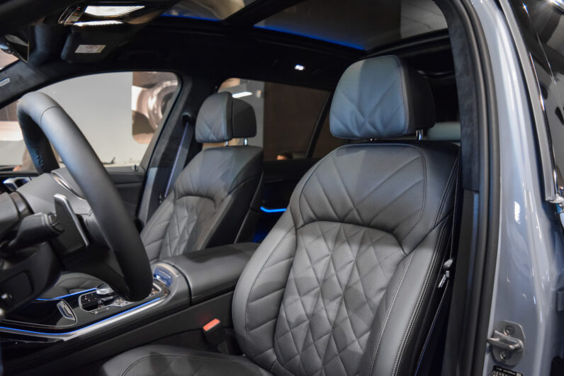 BMW X7 M Sport Pro 7P lleno