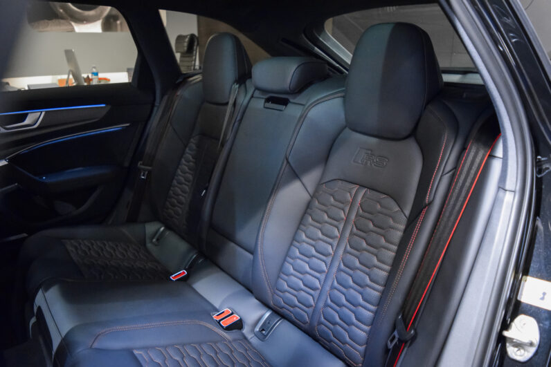Audi RS6 Avant Performance lleno