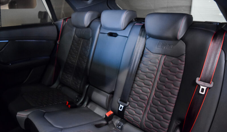 Audi RSQ8 Performance lleno