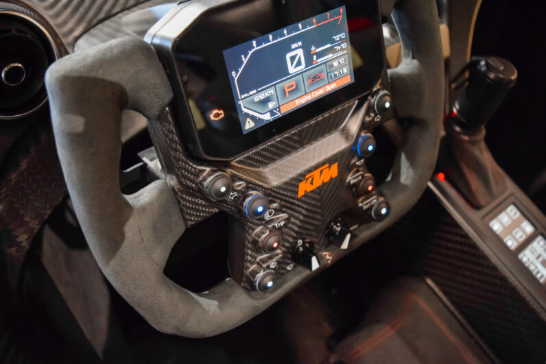 KTM X-Bow GT-X 1/100 FULL CARBON lleno