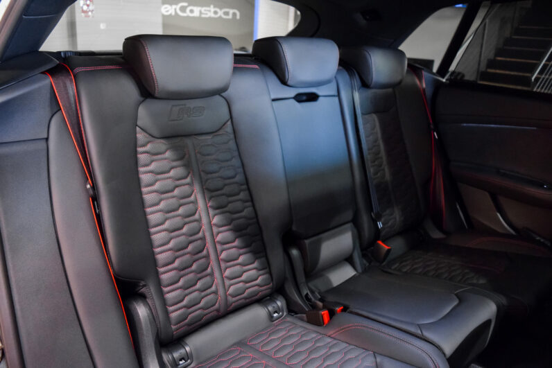 Audi RSQ8 Performance lleno