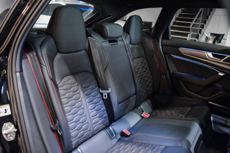 Audi RS6 Avant Performance lleno