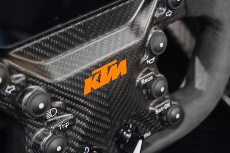KTM X-Bow GT-X 1/100 FULL CARBON lleno