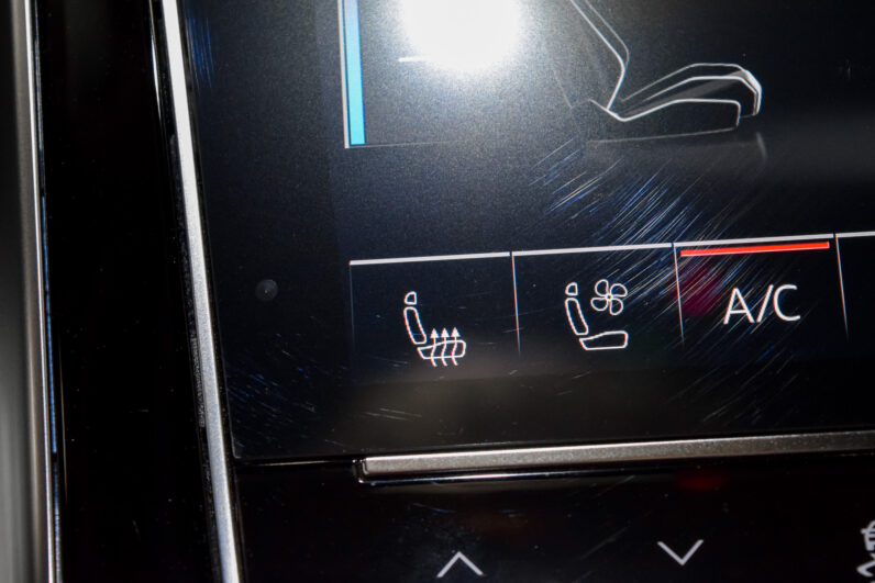 Audi RSQ8 Performance lleno