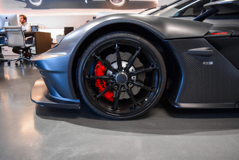 KTM X-Bow GT-X 1/100 FULL CARBON lleno