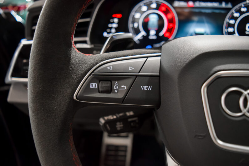 Audi RSQ8 Performance lleno