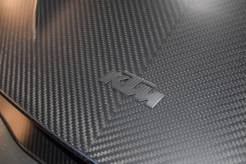 KTM X-Bow GT-X 1/100 FULL CARBON lleno