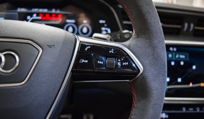 Audi RS6 Avant Performance lleno
