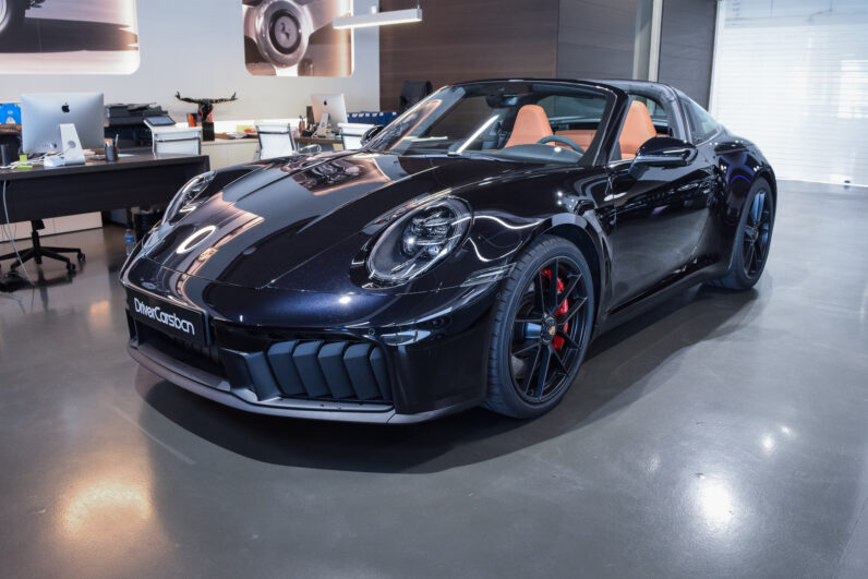 Porsche 911 Targa 4 GTS lleno