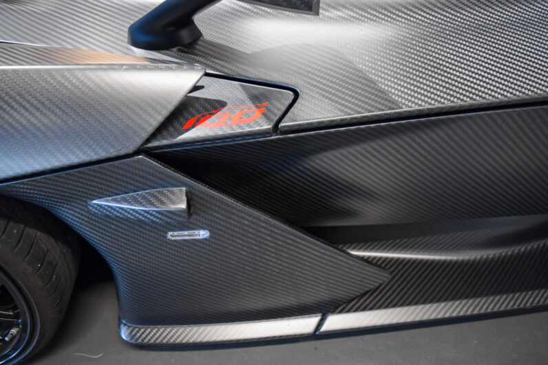 KTM X-Bow GT-X 1/100 FULL CARBON lleno