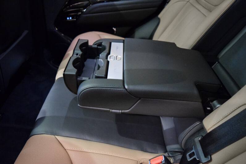 Range Rover Sport 550 PHEV Autobiography lleno