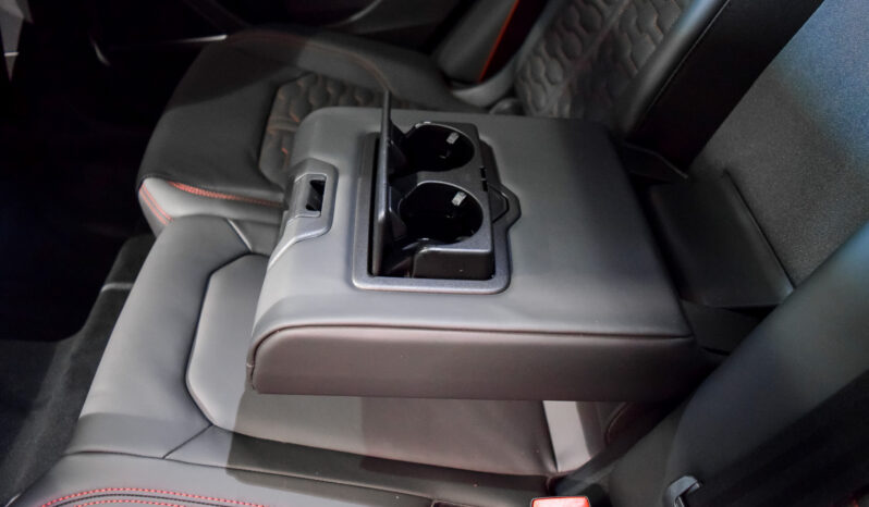 Audi RSQ8 Performance lleno