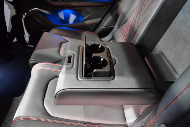 Lamborghini Urus SE lleno