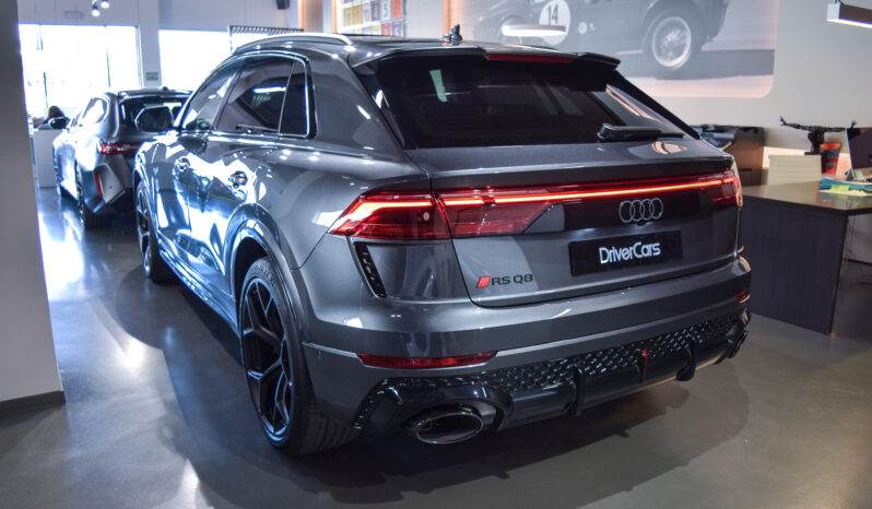 Audi RSQ8 Performance lleno