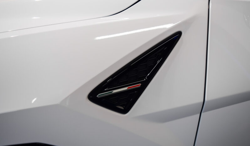 Lamborghini Urus SE lleno
