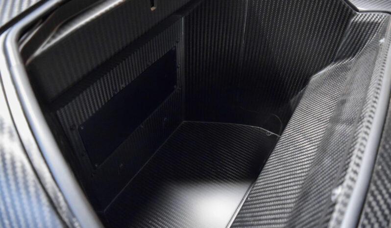 KTM X-Bow GT-X 1/100 FULL CARBON lleno