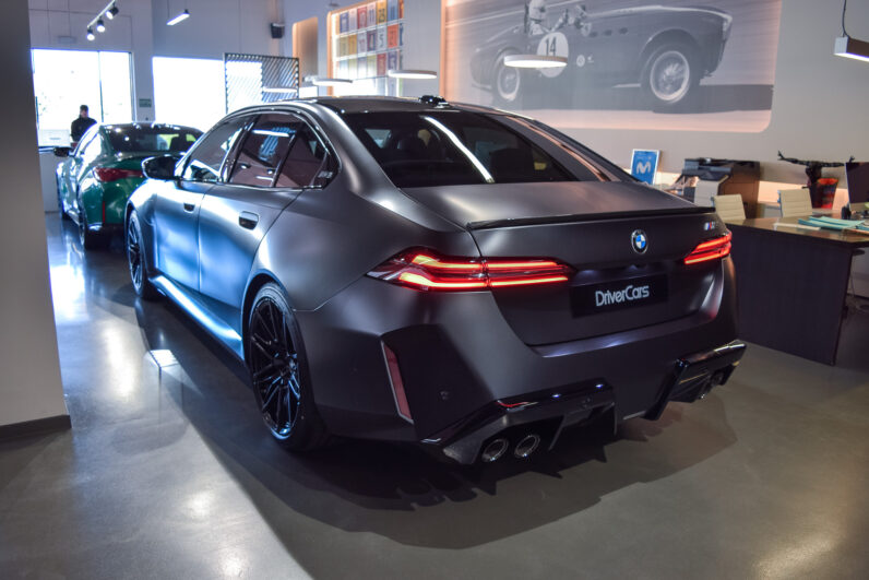 BMW M5 Berlina lleno