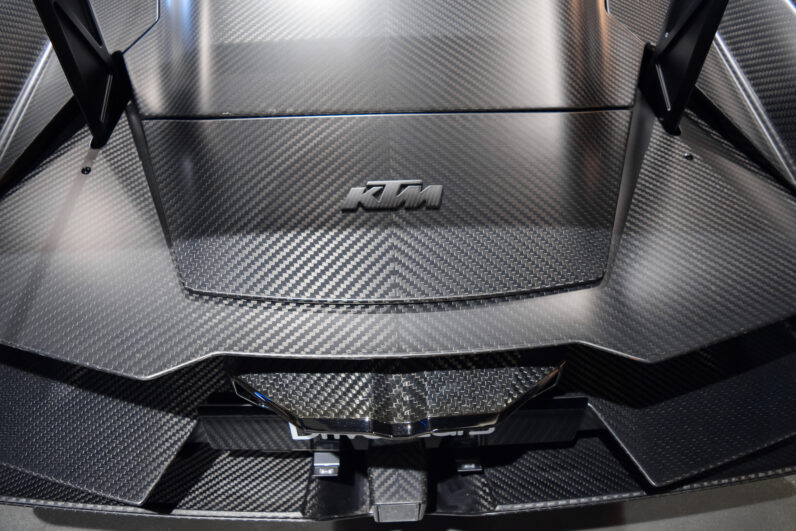 KTM X-Bow GT-X 1/100 FULL CARBON lleno