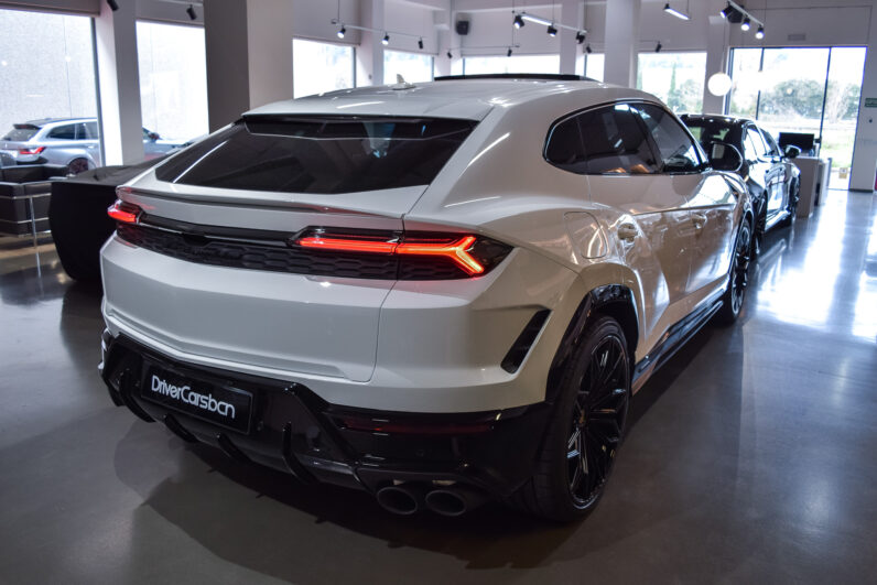 Lamborghini Urus SE lleno