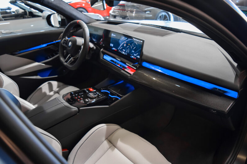 BMW M5 Berlina lleno