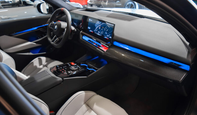 BMW M5 Berlina lleno