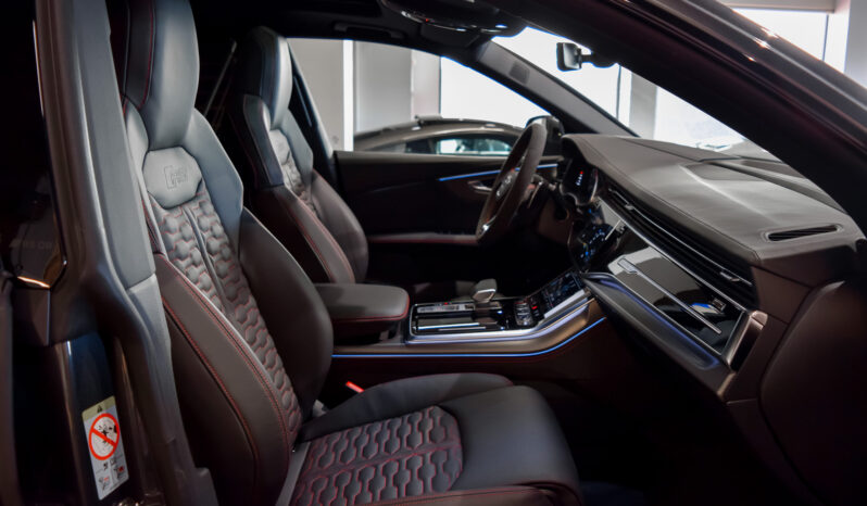 Audi RSQ8 Performance lleno