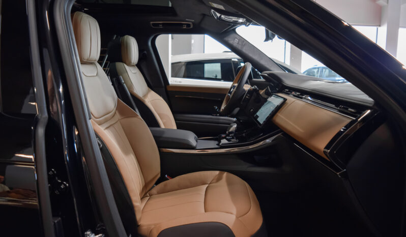 Range Rover Sport 550 PHEV Autobiography lleno