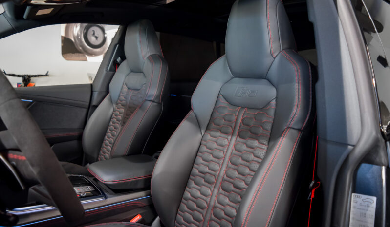 Audi RSQ8 Performance lleno