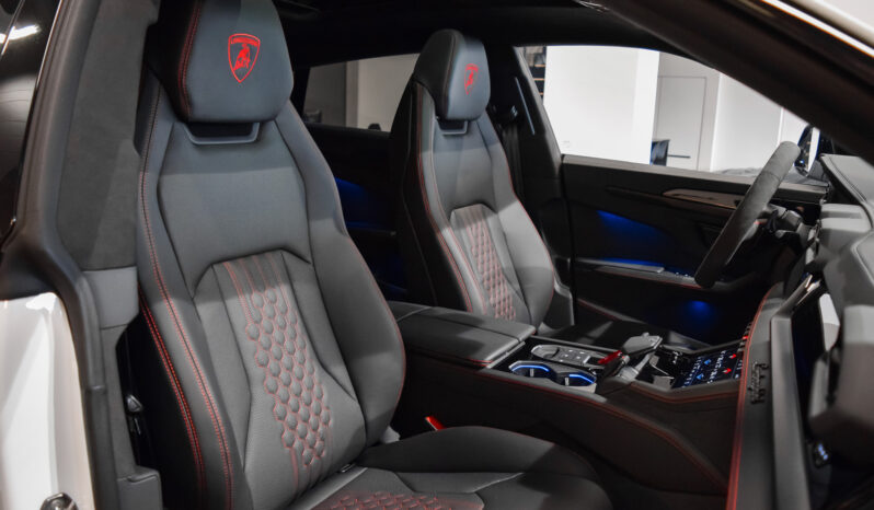 Lamborghini Urus SE lleno