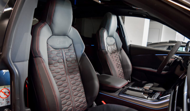 Audi RSQ8 Performance lleno