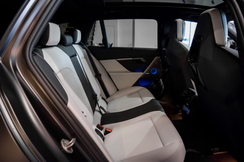 BMW M5 Touring lleno