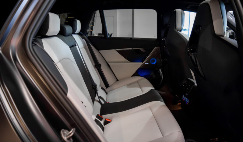 BMW M5 Touring lleno