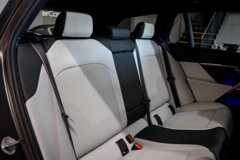 BMW M5 Touring lleno