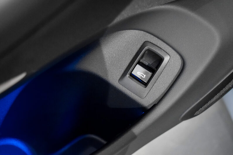 BMW M5 Touring lleno