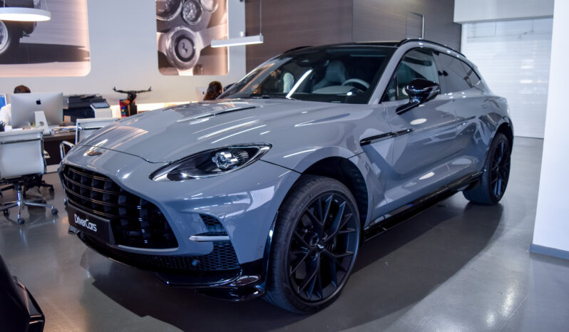 Aston Martin DBX 707 lleno