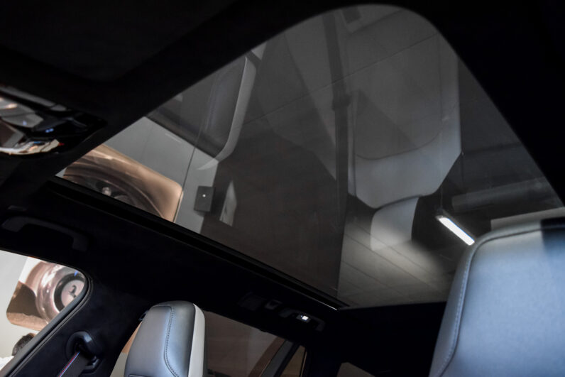 BMW M5 Touring lleno