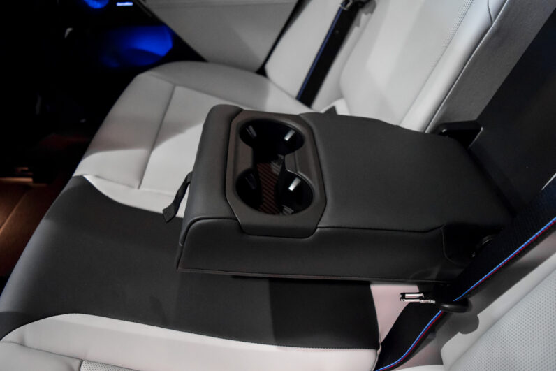 BMW M5 Touring lleno