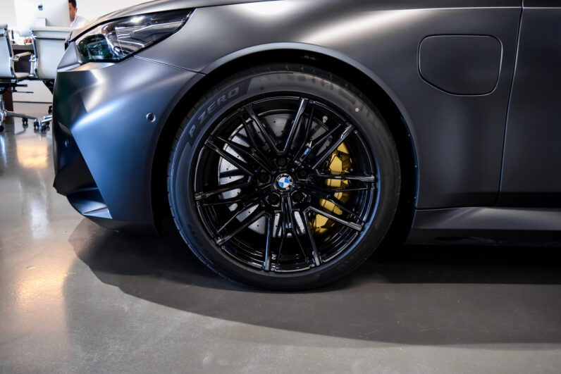 BMW M5 Touring lleno