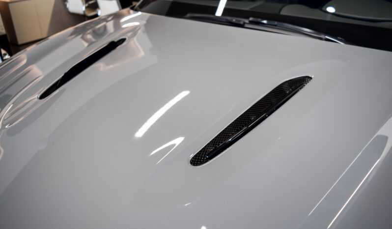 Aston Martin DBX 707 lleno