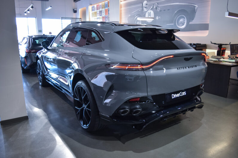 Aston Martin DBX 707 lleno